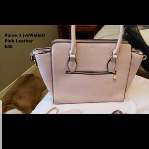 Purses - Picture 7 of 8